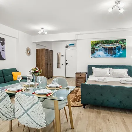 Διαμέρισμα Dew - Infinity Pool & Năvodari