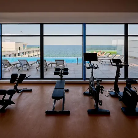 Dew - Infinity Pool & Διαμέρισμα