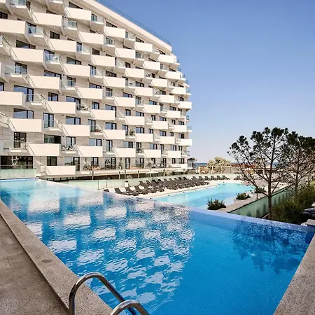Dew - Infinity Pool & *