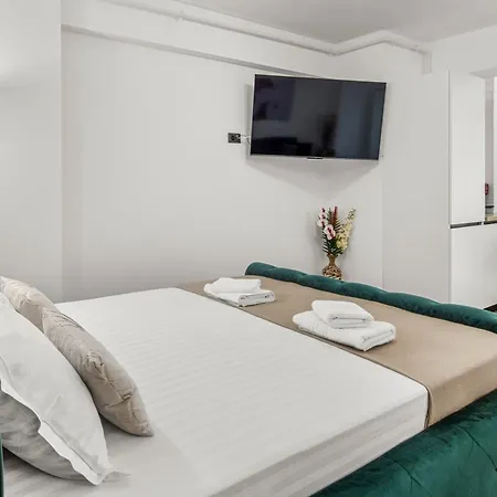 Apartman Dew - Infinity Pool & Năvodari