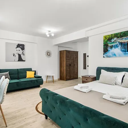 Dew - Infinity Pool & Apartman