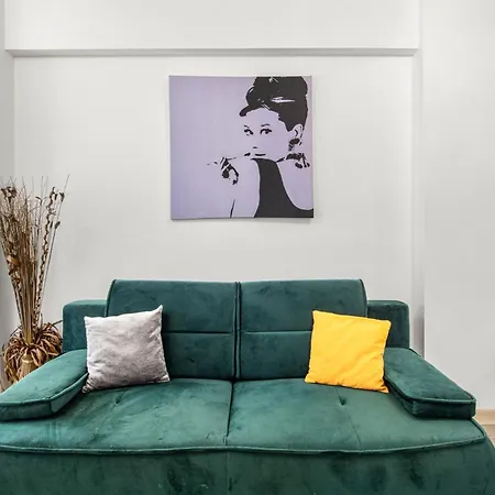 Dew - Infinity Pool & Năvodari