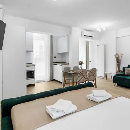 Dew - Infinity Pool & Năvodari