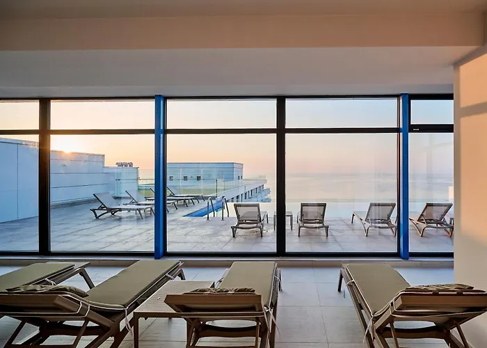 Dew - Infinity Pool &