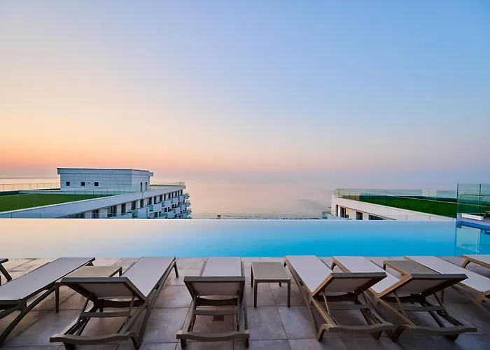 Dew - Infinity Pool & 아파트