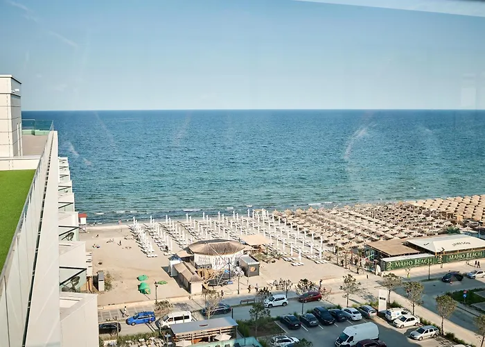 Dew - Infinity Pool &