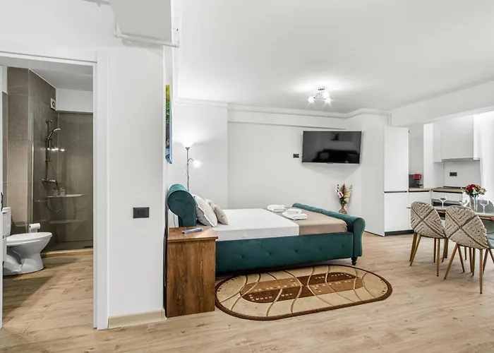 Dew - Infinity Pool & *