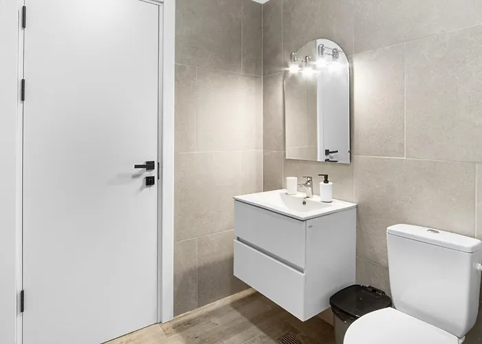 Dew - Infinity Pool & * Năvodari