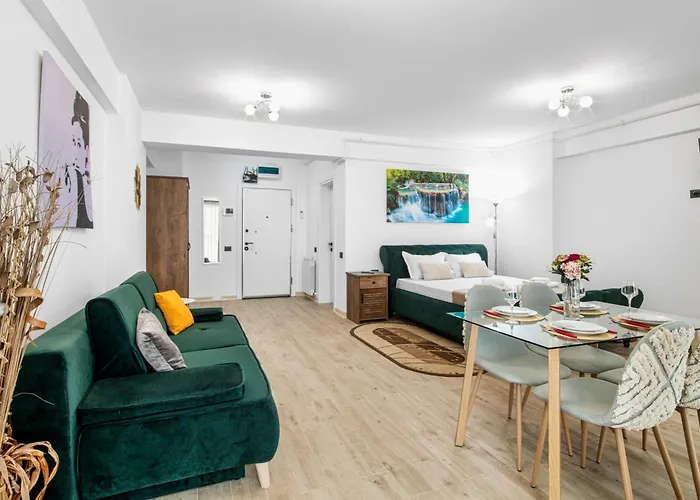 Dew - Infinity Pool &