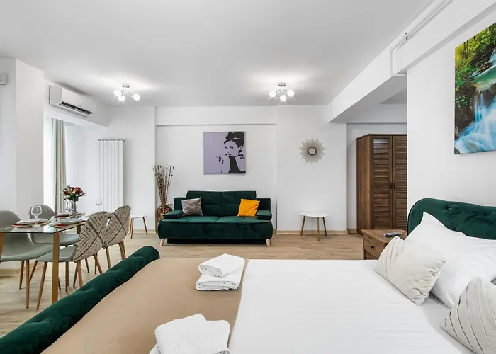 Dew - Infinity Pool & Διαμέρισμα Năvodari